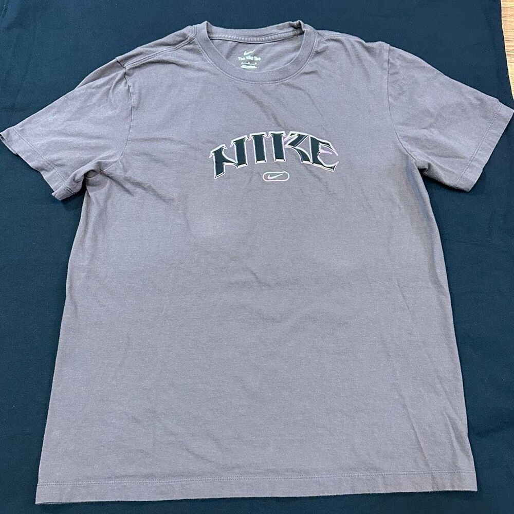 Nike Sportwear Short Sleeve T-shirt Crewneck | Adult Size Medium